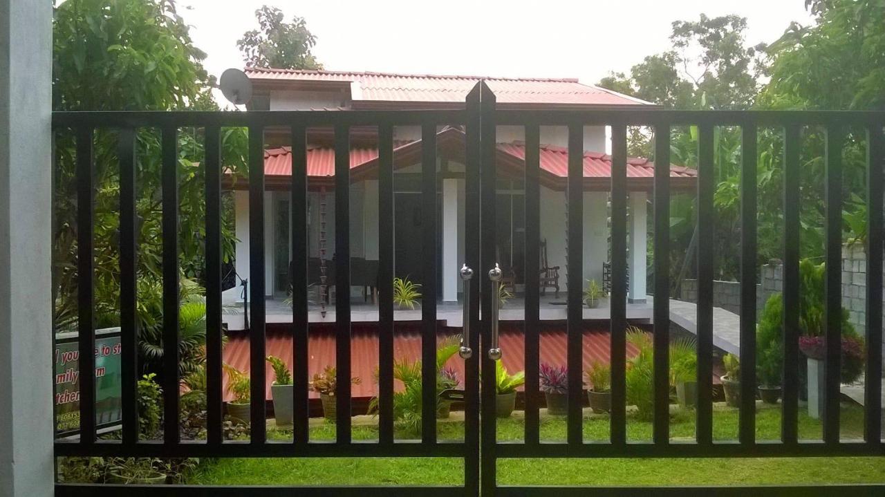 Sandhara Home Stay Tangalle Luaran gambar